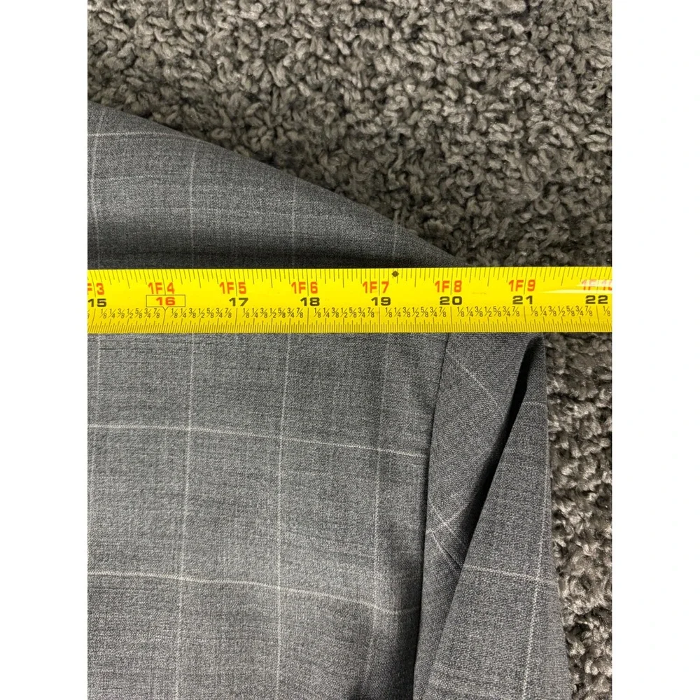 Jos. A. Bank 1905 Slim Fit Gray Windowpane Wool Blend Blazer Sport Coat 46R